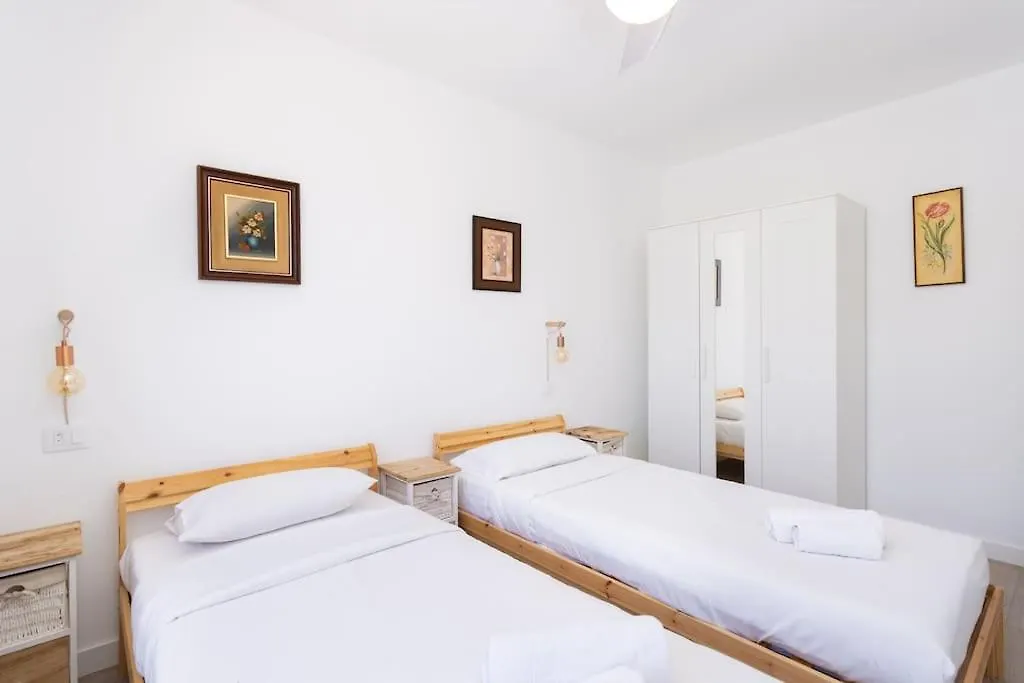 Dialez Holidays - Rebecca Playa de las Americas  0*, Playa de las Americas (Tenerife) Spagna